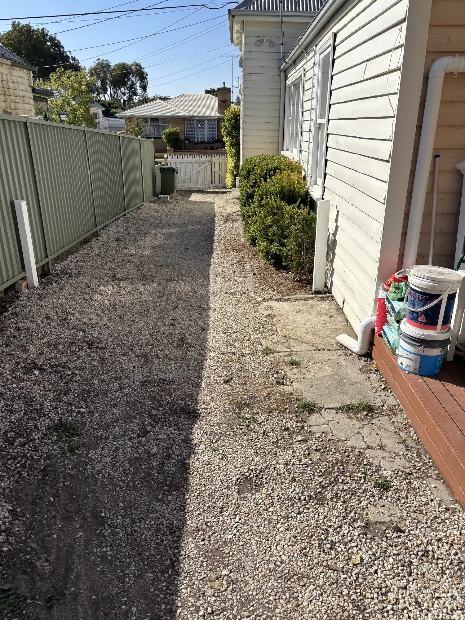 Romany Lambert Ballarat - Garden - Before 01